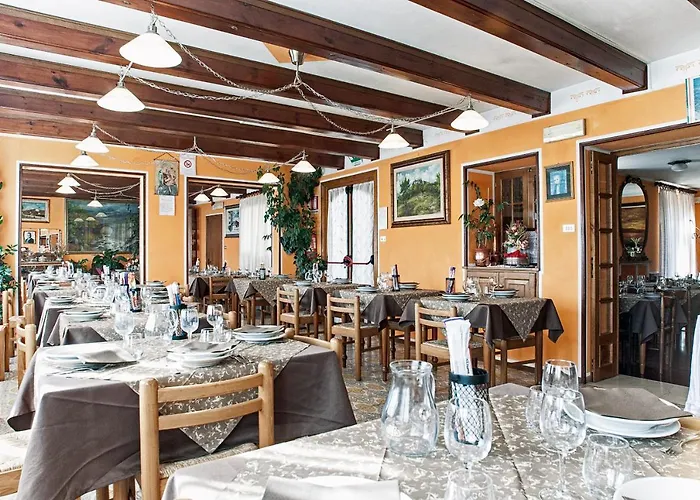 ホテル Ristorante Guerri